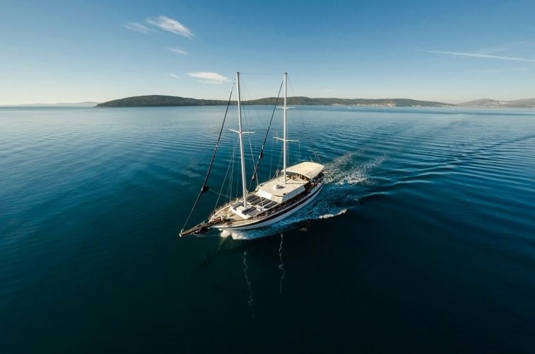 02-what-is-mk-yacht-explorer
